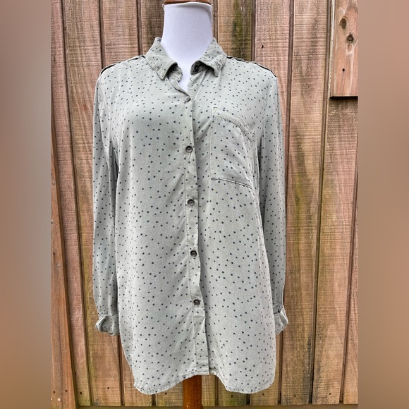 Splendid Star Printed Button Down Shirt Size Medium - Picture 2 of 8